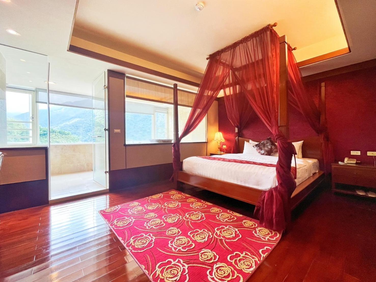 Dongpo Ti Lun Hotel Xinyi Esterno foto