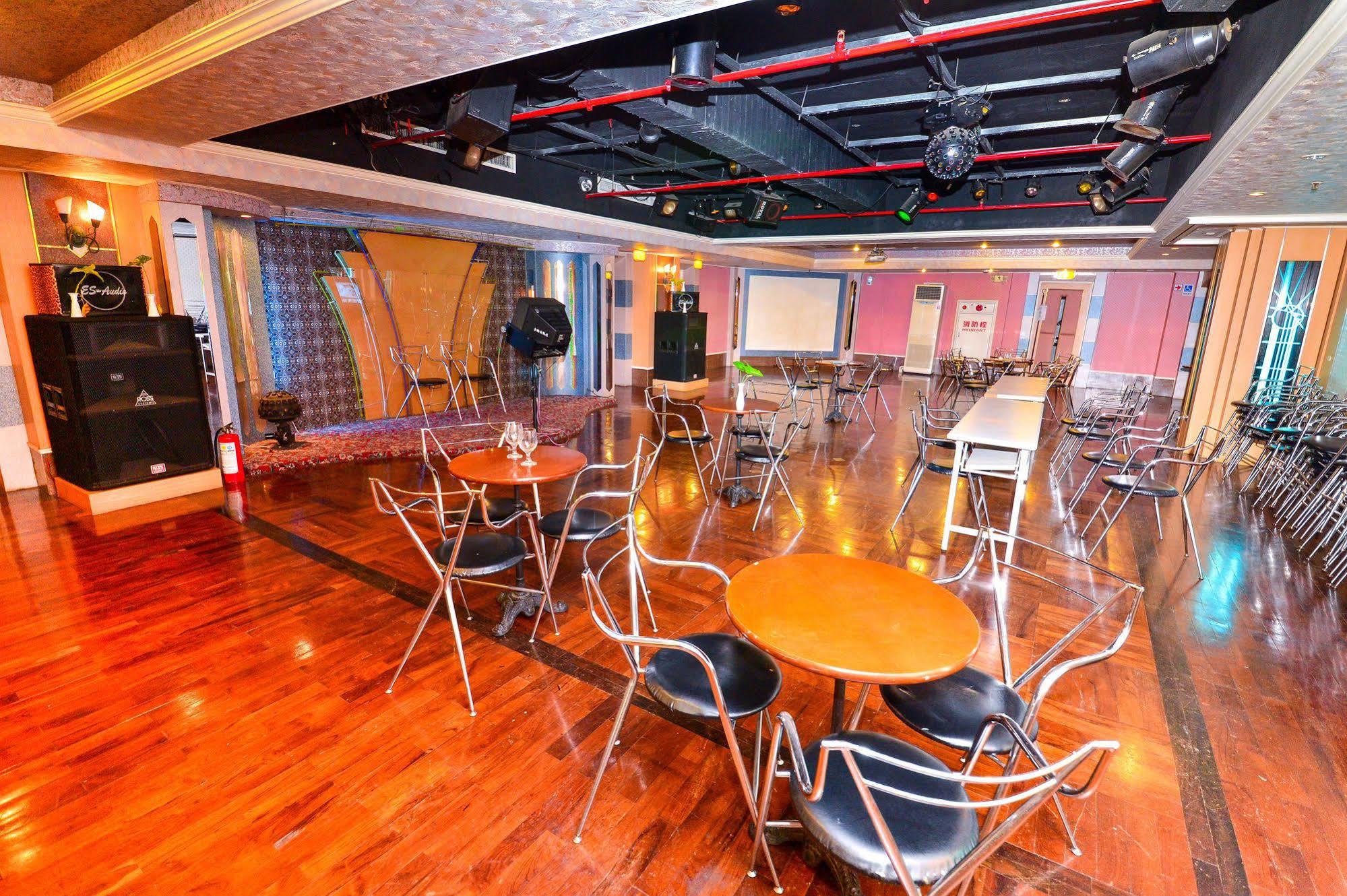 Dongpo Ti Lun Hotel Xinyi Esterno foto