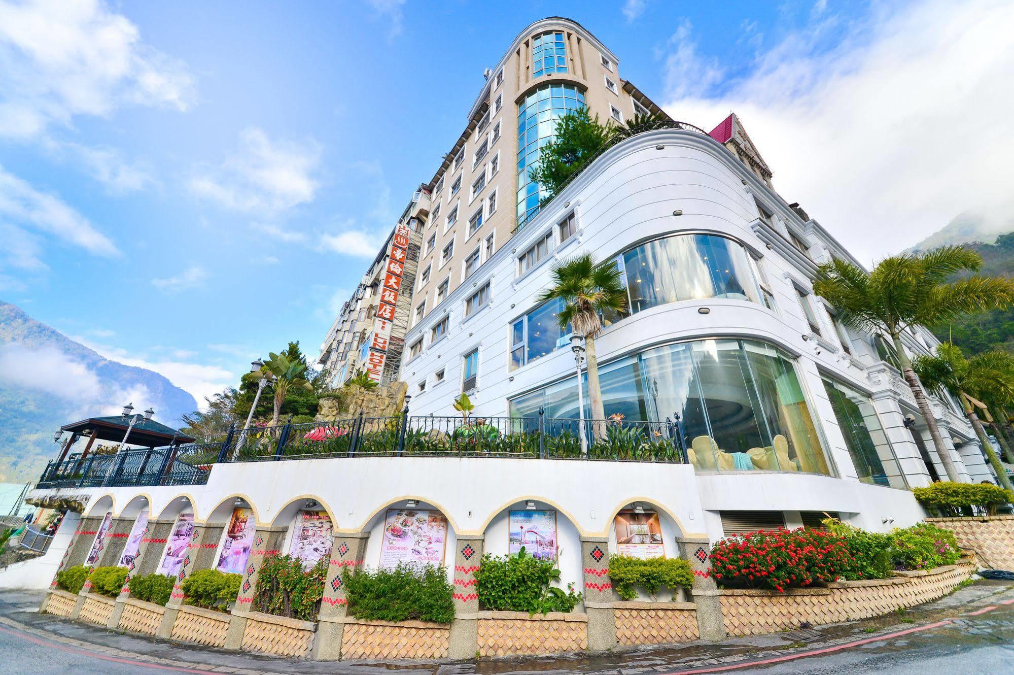 Dongpo Ti Lun Hotel Xinyi Esterno foto
